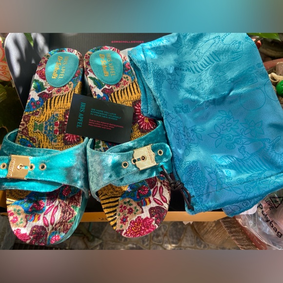 DR. SCHOLL'S Tiger Original Iris Apfel Collaboration Velvet Sandals/Clogs. NWT - Picture 14 of 16